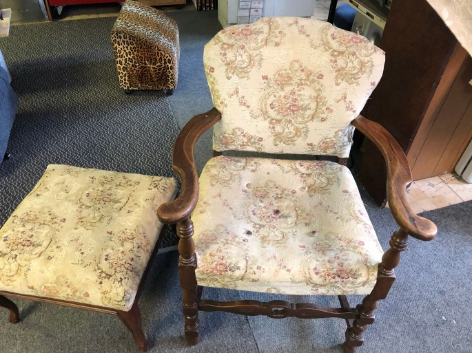 This image has an empty alt attribute; its file name is img_4585.jpg